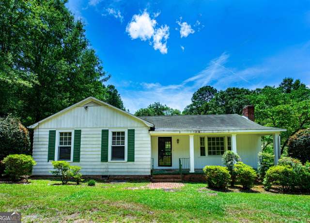 Property at 1243 E Main St, Hogansville, GA 30230, 2 beds, 1 bath