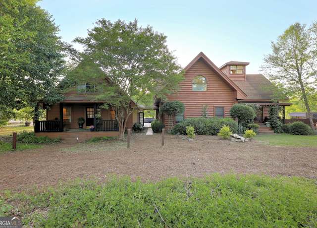 Property at 2836 Stapleton Dr, Donalsonville, GA 39845, 5 beds, 3 baths