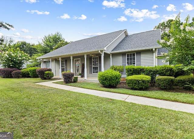 Property at 105 Spring Chase Cir, Kathleen, GA 31047, 4 beds, 2 baths