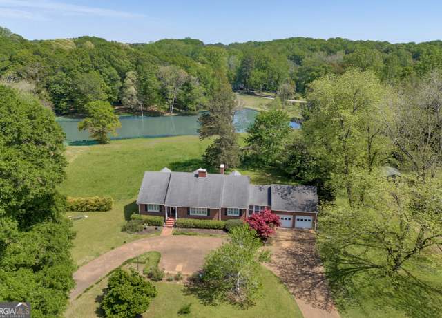 Property at 9834 Lavonia Rd, Carnesville, GA 30521, 4 beds, 2 baths