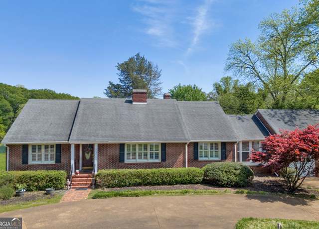 Property at 9834 Lavonia Rd, Carnesville, GA 30521, 4 beds, 2 baths