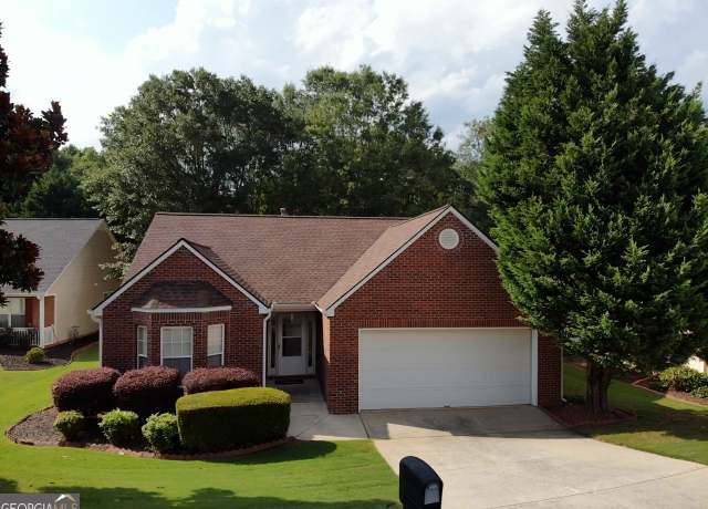 Property at 721 Jacoby Dr, Loganville, GA 30052, 3 beds, 2 baths