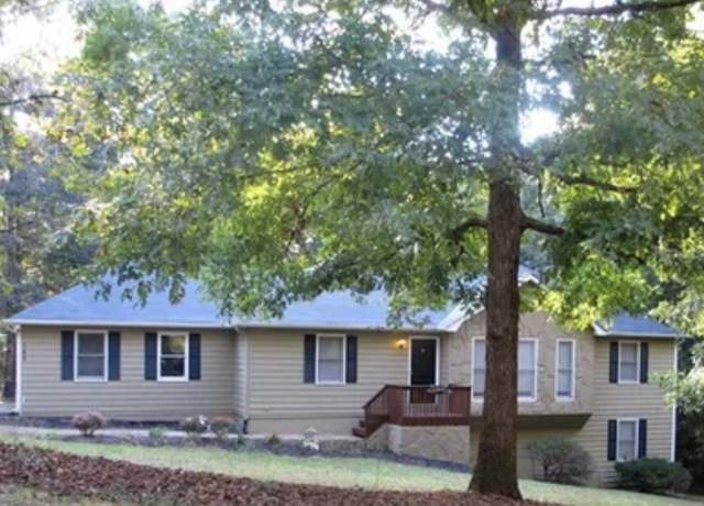 Property at 145 S Arcadia Dr, Bogart, GA 30622, 8 beds, 5 baths