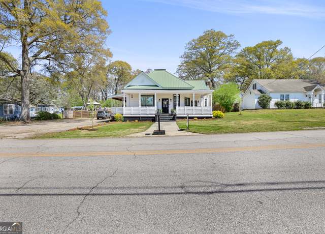Property at 213 Johnson St, Hogansville, GA 30230, 4 beds, 2 baths