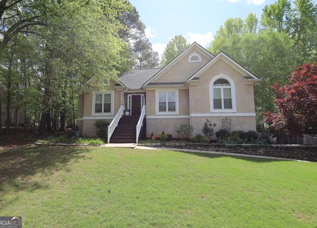 Property at 20 Southfield Dr, Newnan, GA 30265, 4 beds, 3 baths