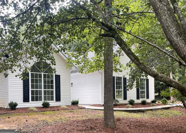 Property at 288 Winthrop Dr, Sharpsburg, GA 30277, 3 beds, 2 baths