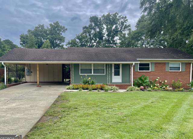 Property at 1750 Elmwood Rd, Milledgeville, GA 31061, 3 beds, 2 baths
