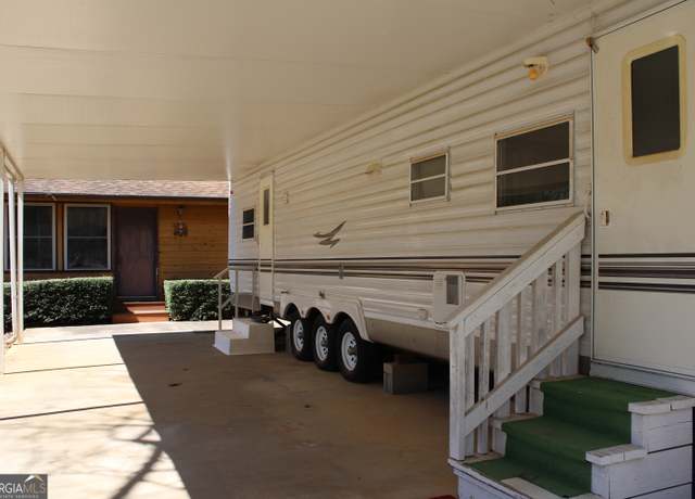 Property at 345 Hidden Valley Rd, Cleveland, GA 30528, 1 bed, 2 baths