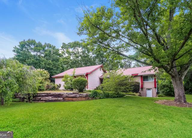 Property at 2624 Windridge Dr, Acworth, GA 30102, 4 beds, 3 baths