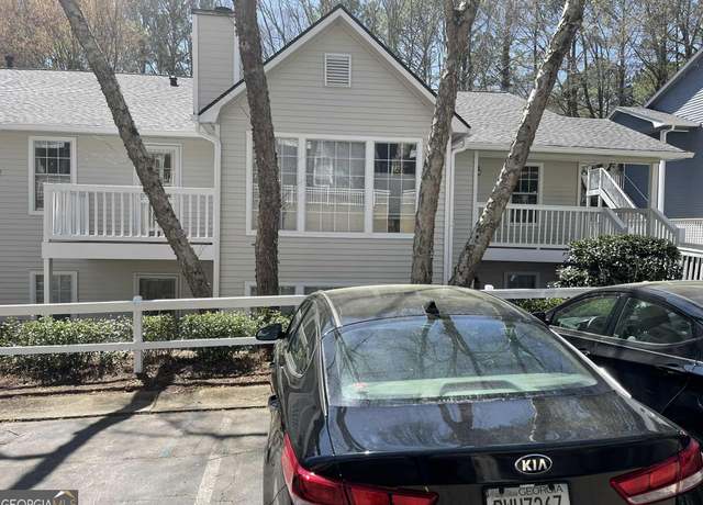 Property at 1109 Gettysburg Pl, Sandy Springs, GA 30350, 2 beds, 1.5 baths