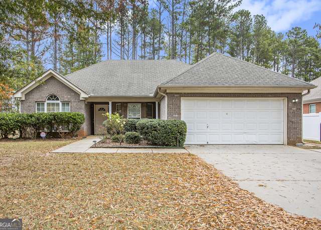 Property at 8 Victoria Dr, Fairburn, GA 30213, 3 beds, 2 baths