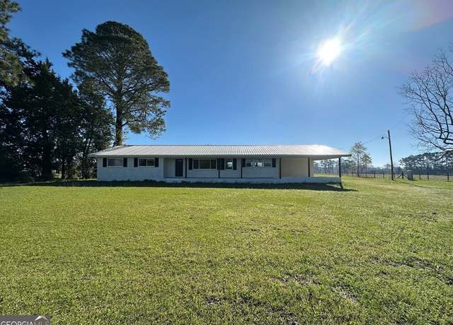 Property at 1918 Register Rd, Adel, GA 31620, 3 beds, 2 baths