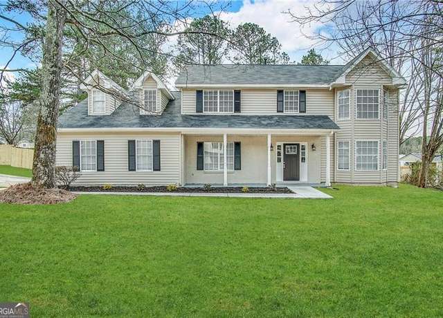 Property at 1091 Cherry Laurel Dr, Lithonia, GA 30058, 5 beds, 3 baths