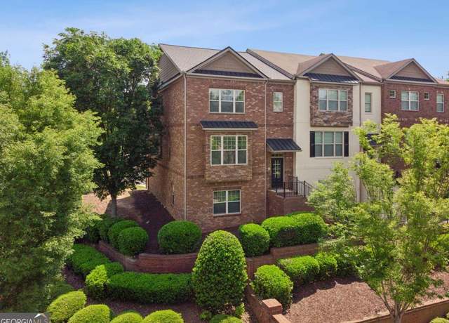 Property at 2020 Jardin Ct #1, Alpharetta, GA 30022, 4 beds, 3.5 baths