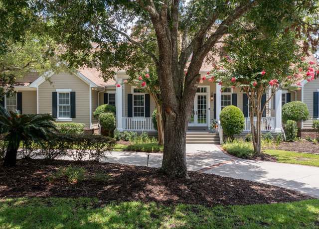 Property at 1015 Greenwillow Dr, St. Marys, GA 31558, 4 beds, 4 baths