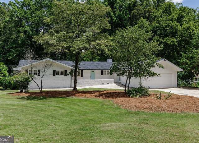 Property at 354 Greencrest Dr, Athens, GA 30605, 5 beds, 3 baths