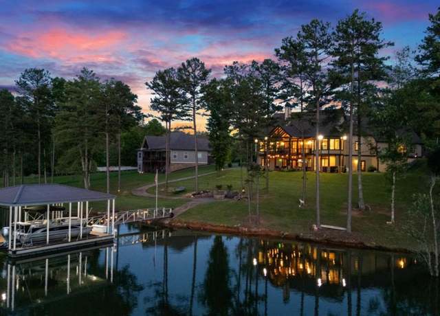 Property at 117 Valley View Ct, Blairsville, GA 30512, 4 beds, 4 baths