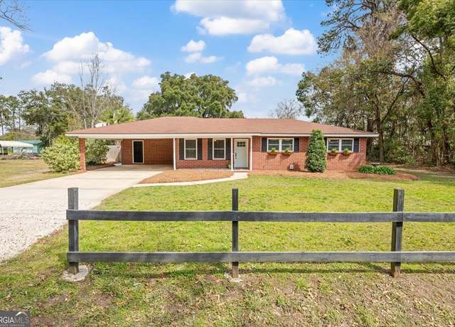 Property at 601 Woodland St, Brunswick, GA 31523, 3 beds, 2.5 baths