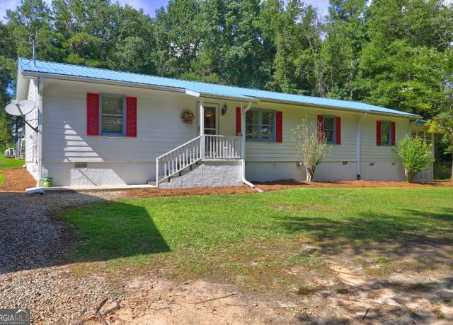 Property at 218 City Pond Rd, Barnesville, GA 30204, 3 beds, 2.5 baths