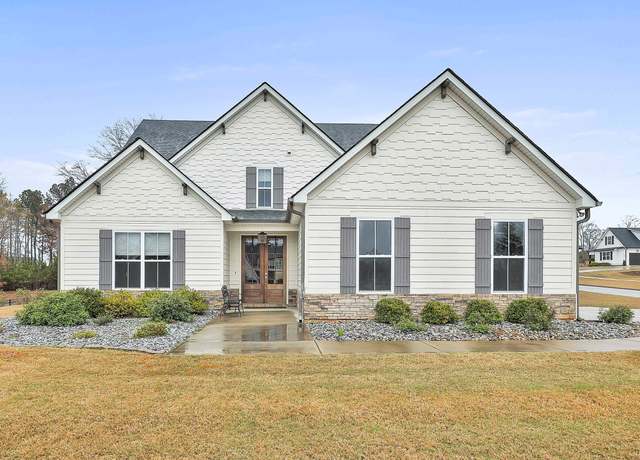 Property at 153 N Cove Dr, Newnan, GA 30263, 5 beds, 4 baths