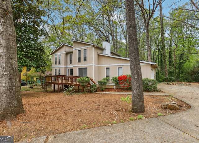 Property at 5296 Golfcrest Cir, Stone Mountain, GA 30088, 4 beds, 2.5 baths