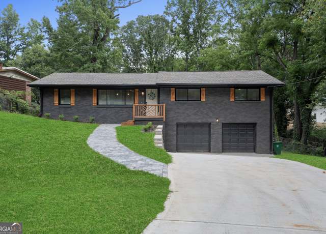 Property at 3944 W Hilda Cir, Decatur, GA 30035, 3 beds, 2 baths