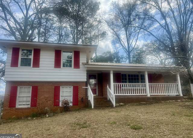 Property at 831 Bel Air Cir, Griffin, GA 30224, 4 beds, 2 baths