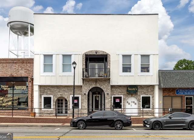 Property at 113 N Jefferson Ave, Eatonton, GA 31024, 3 beds, 2 baths