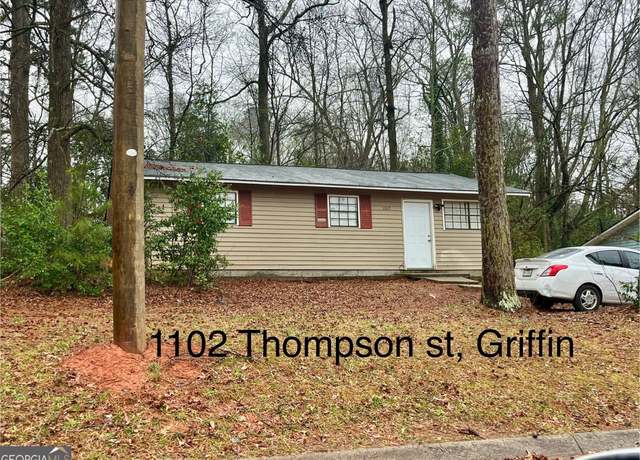 Property at 1102 Thompson St, Griffin, GA 30223, 3 beds, 1 bath