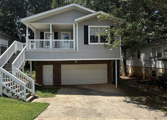 Property at 48 Pinecrest Dr, Newnan, GA 30263, 3 beds, 2 baths