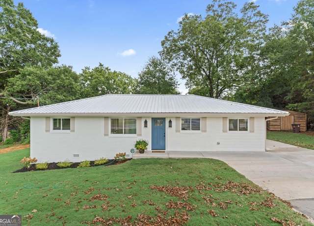 Property at 9 Lemon St, Mcdonough, GA 30253, 3 beds, 2 baths