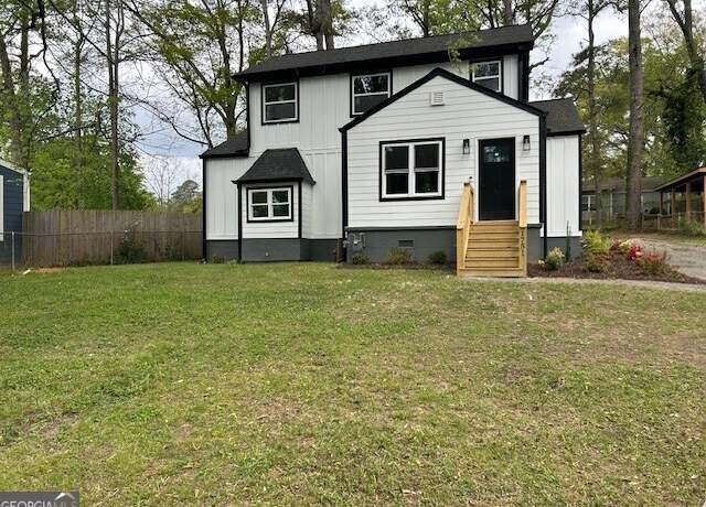Property at 1751 S Olympian Way, Atlanta, GA 30310, 3 beds, 2 baths