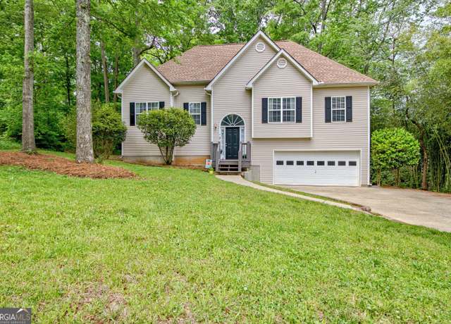 Property at 4 Jacks Dr, Newnan, GA 30263, 4 beds, 3 baths