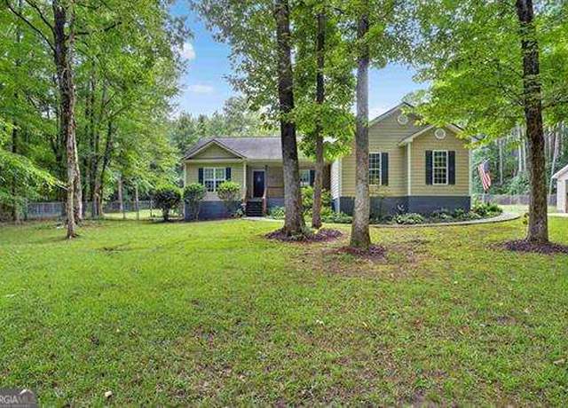Property at 1041 Apalachee Woods Dr, Buckhead, GA 30625, 3 beds, 2 baths