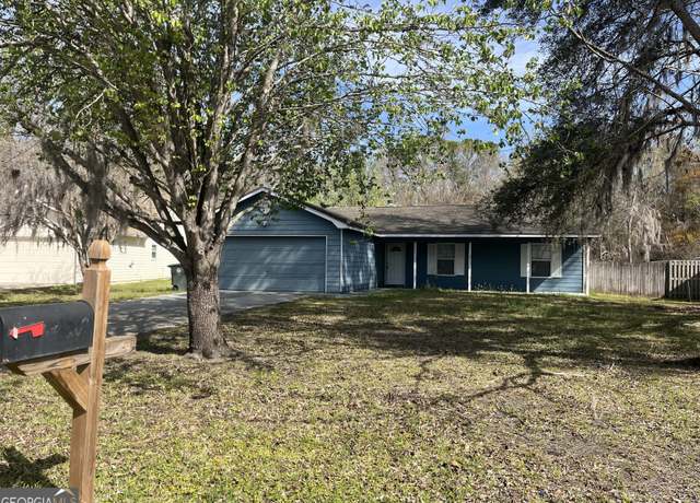 Property at 147 Lakeside Dr, Kingsland, GA 31548, 4 beds, 2 baths