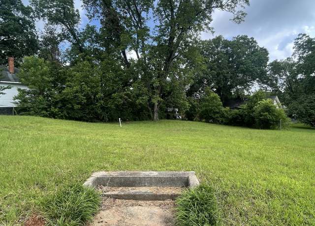 Property at 122 East Ave, Thomaston, GA 30286