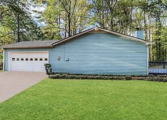 Property at 3756 Bright Star Rd, Douglasville, GA 30135, 3 beds, 2 baths