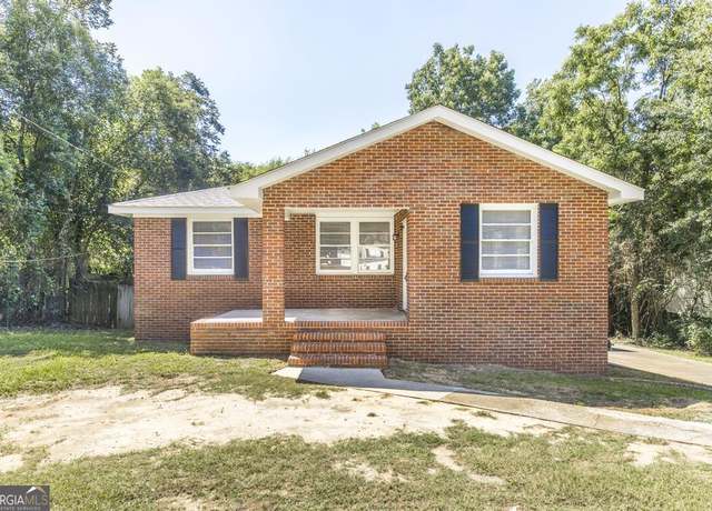 Property at 1308 Dewey St, Macon, GA 31206, 4 beds, 2 baths