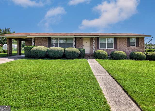 Property at 242 Maywood Dr, Augusta, GA 30907, 3 beds, 2 baths