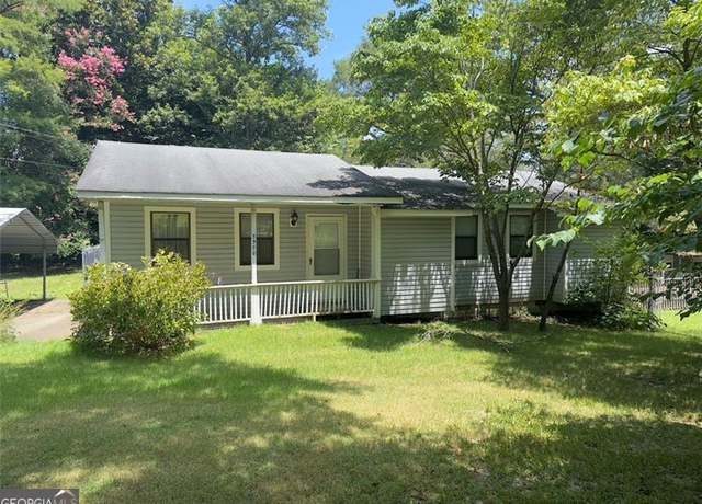 Property at 3580 Dorris Cir, Douglasville, GA 30135, 3 beds, 2 baths