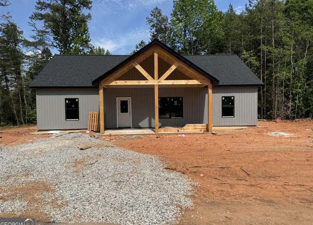 Property at 78 Lake Club Dr, Lavonia, GA 30553, 3 beds, 2 baths