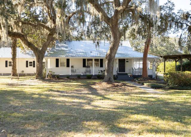 Property at 309 Mahan St, St. Marys, GA 31558, 3 beds, 2 baths
