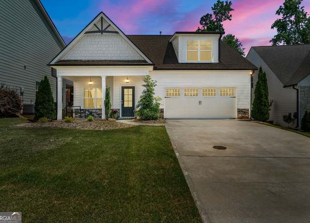 Property at 75 Georgian Oaks Ct, Newnan, GA 30265, 4 beds, 3.5 baths