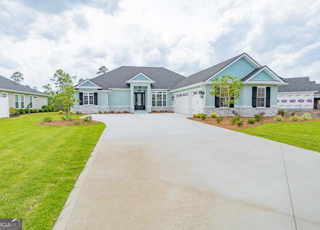 Property at 215 Jake Colton Dr, Kingsland, GA 31548, 4 beds, 3 baths