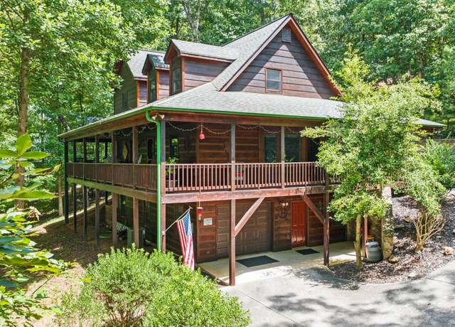 Property at 264 Summit St, Ellijay, GA 30540, 3 beds, 2 baths