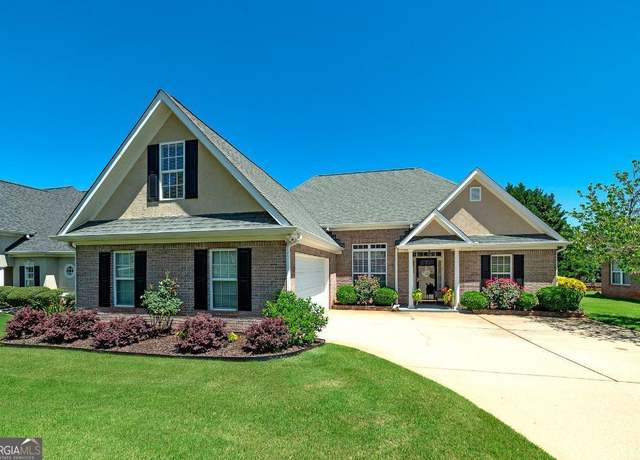 Property at 127 Laurel Springs Dr, Mcdonough, GA 30253, 3 beds, 2 baths