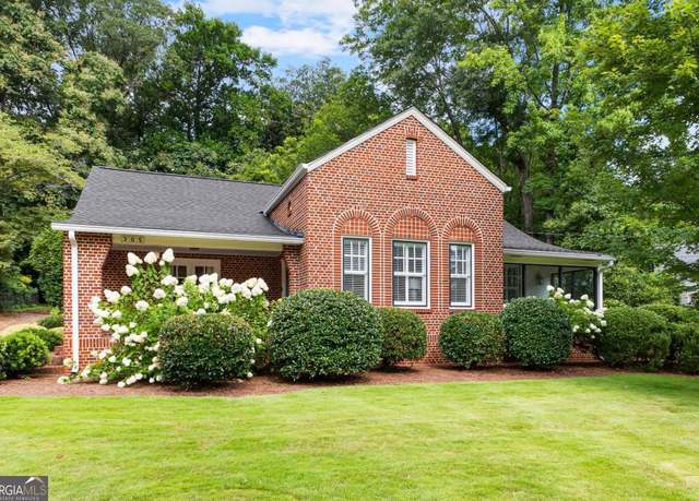 Property at 305 Waverly Way, Lagrange, GA 30240, 2 beds, 2 baths