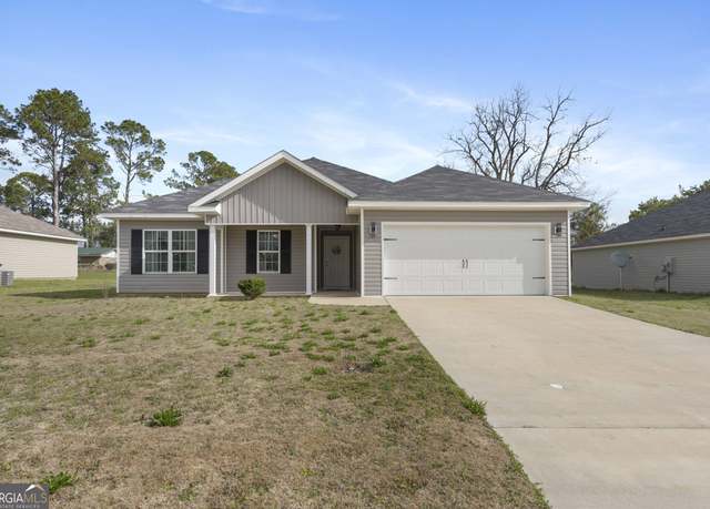 Property at 13 Cole Dr, Hawkinsville, GA 31036, 3 beds, 2 baths
