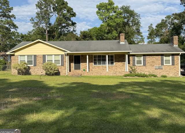 Property at 733 Hillwood Dr, Statesboro, GA 30458, 3 beds, 2 baths