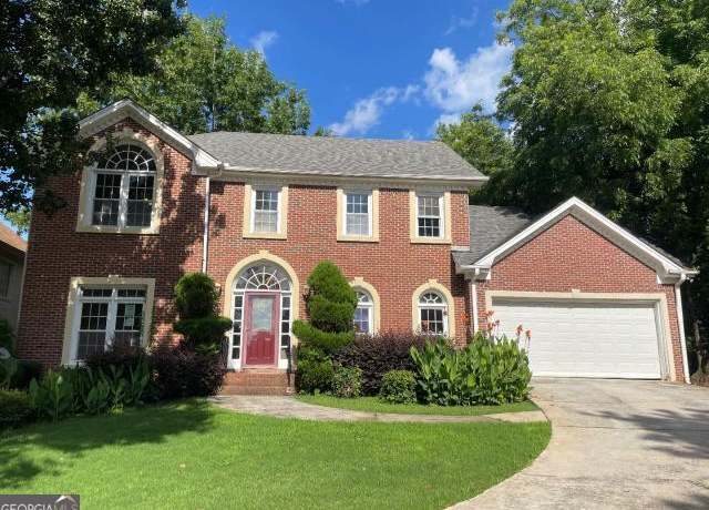 Property at 823 Mountain View Run, Stone Mountain, GA 30087, 4 beds, 2.5 baths